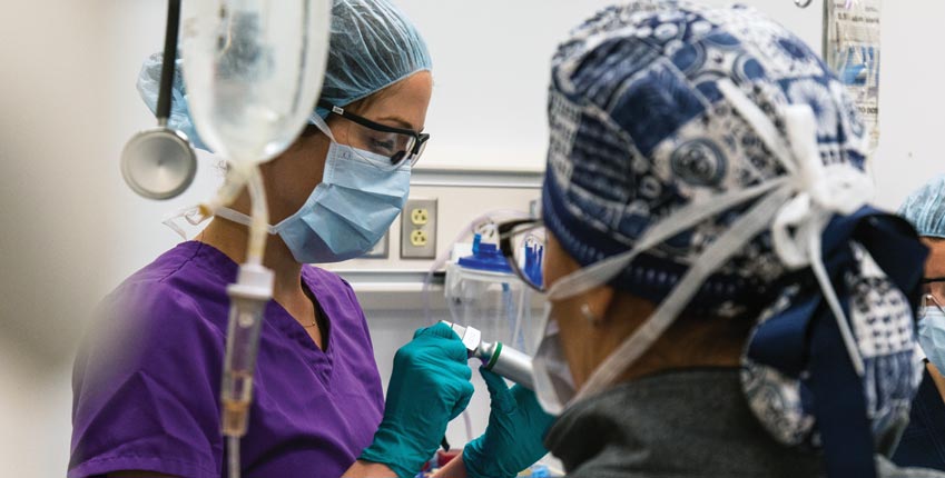 Nurse anesthesia students in operation simulation