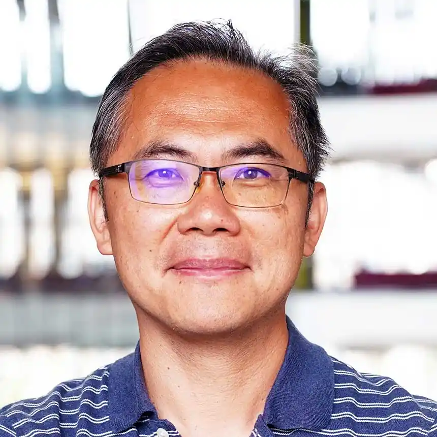 Professor Sheng-che Yen, Northeastern University